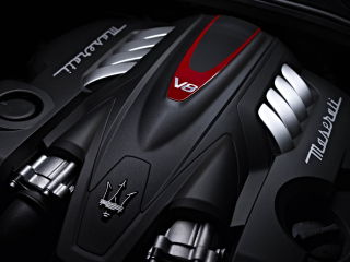 Das Maserati Engine V8 Wallpaper 320x240