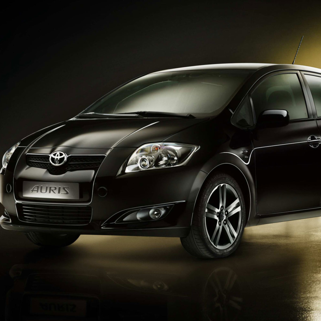 Toyota Yaris wallpaper 1024x1024