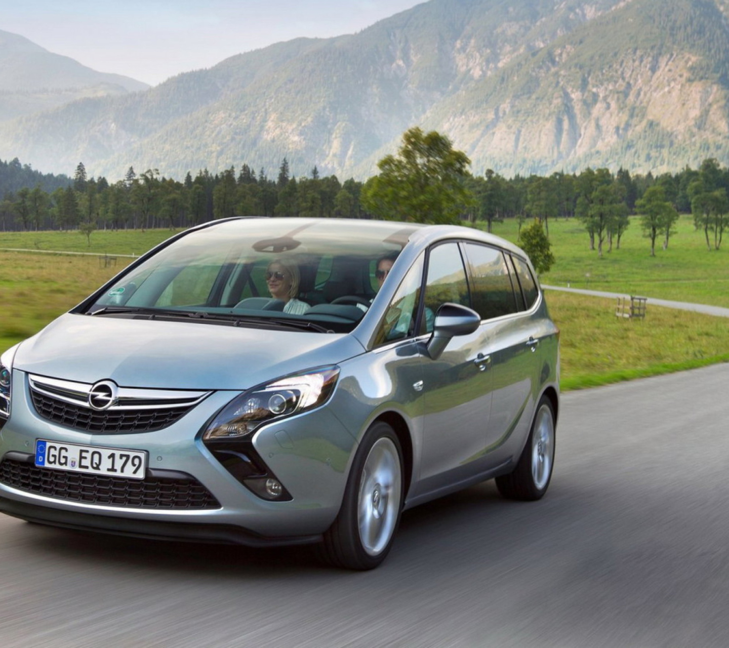 Opel Zafira wallpaper 1440x1280