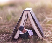 Reading Books wallpaper 176x144