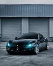 Das Maserati GranTurismo Wallpaper 176x220