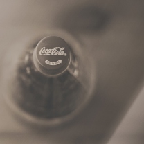 Fondo de pantalla Coca-Cola Bottle 208x208