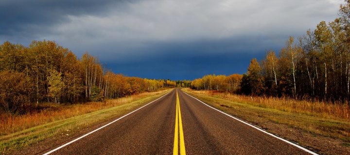 Das Autumn Road Wallpaper 720x320