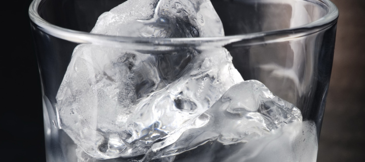 Ice In Glass wallpaper 720x320