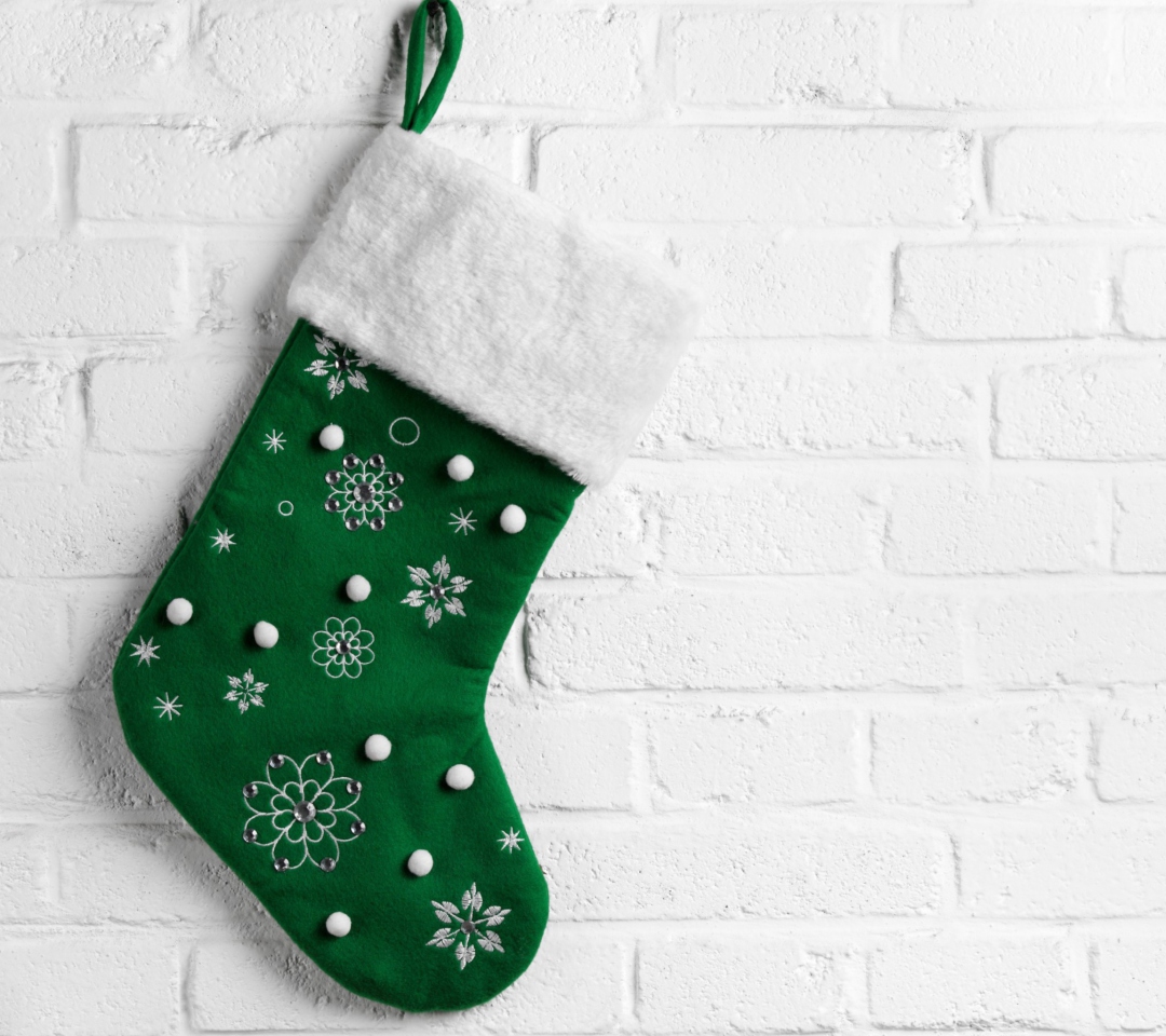 Green Christmas Stocking wallpaper 1080x960