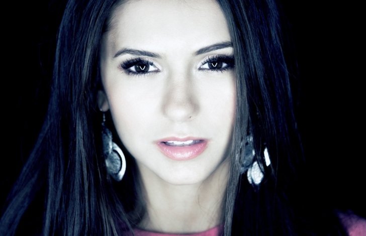 Fondo de pantalla Nina Dobrev