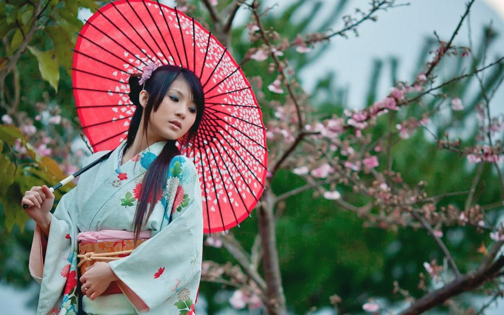 Fondo de pantalla Girl In Kimono And Japanese Umbrella 1680x1050