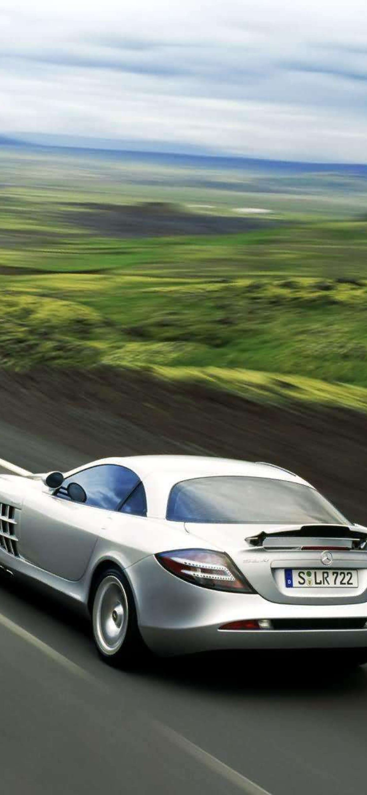 Das SLR Mclaren Mercedes Benz Wallpaper 1170x2532