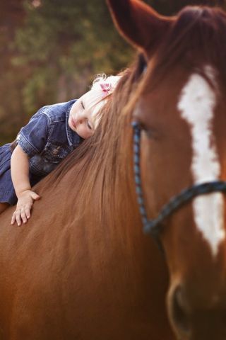 Blonde Child On Horse screenshot #1 320x480