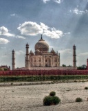 Обои Taj Mahal, India 128x160