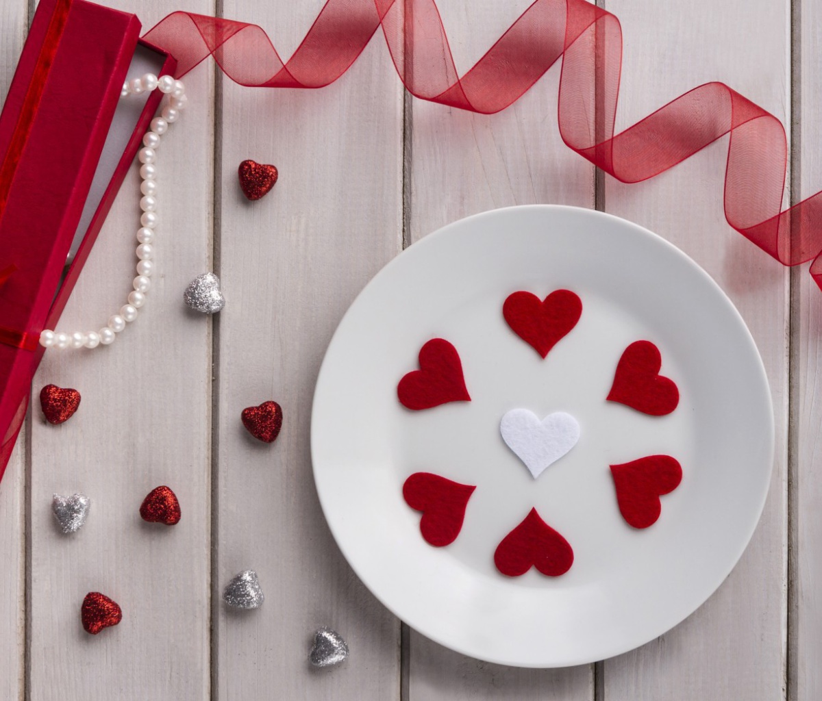 Romantic Valentines Day Table Settings screenshot #1 1200x1024