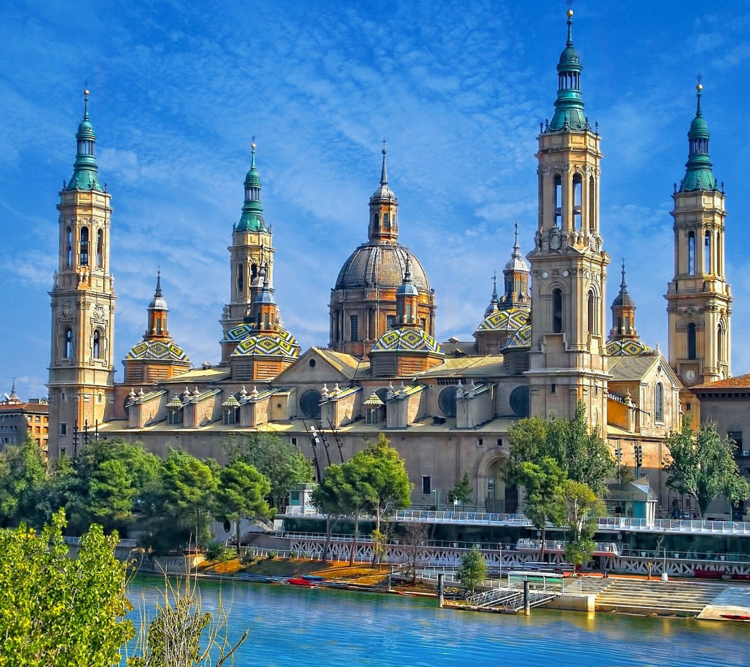 Fondo de pantalla Basilica of Our Lady of the Pillar, Zaragoza, Spain 1080x960