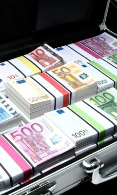 Fondo de pantalla Bundle Of Euro Banknotes 240x400