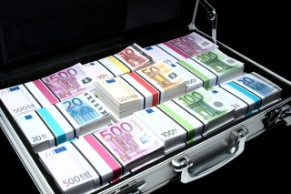 Bundle Of Euro Banknotes sfondi gratuiti per cellulari Android, iPhone, iPad e desktop