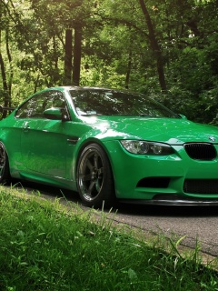 Das Green BMW Coupe Wallpaper 240x320