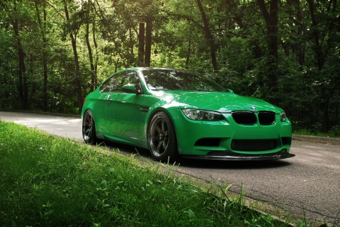 Das Green BMW Coupe Wallpaper 480x320