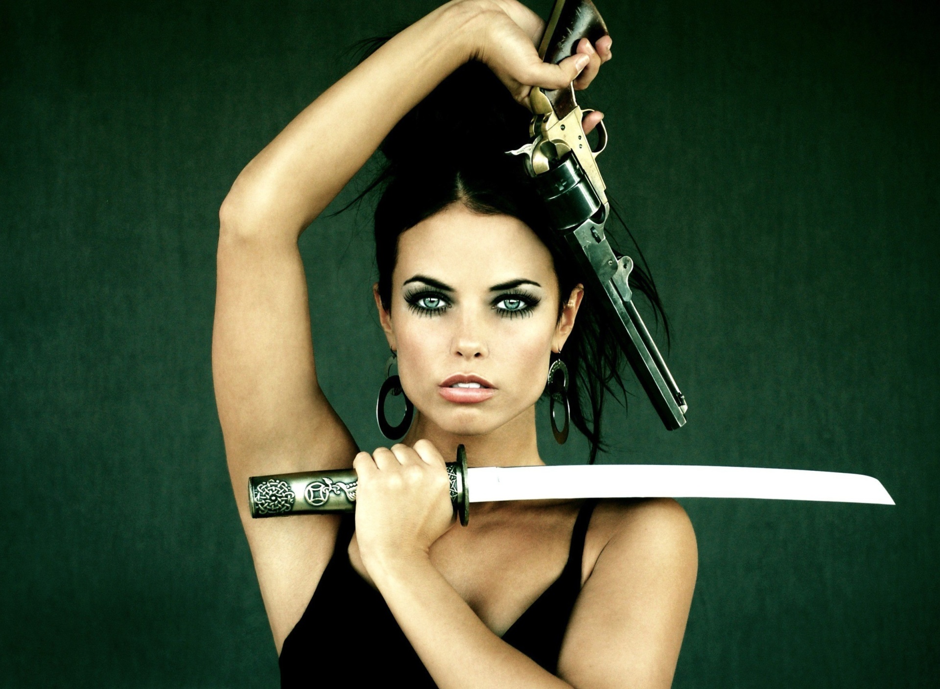 Fondo de pantalla Warrior girl with swords 1920x1408