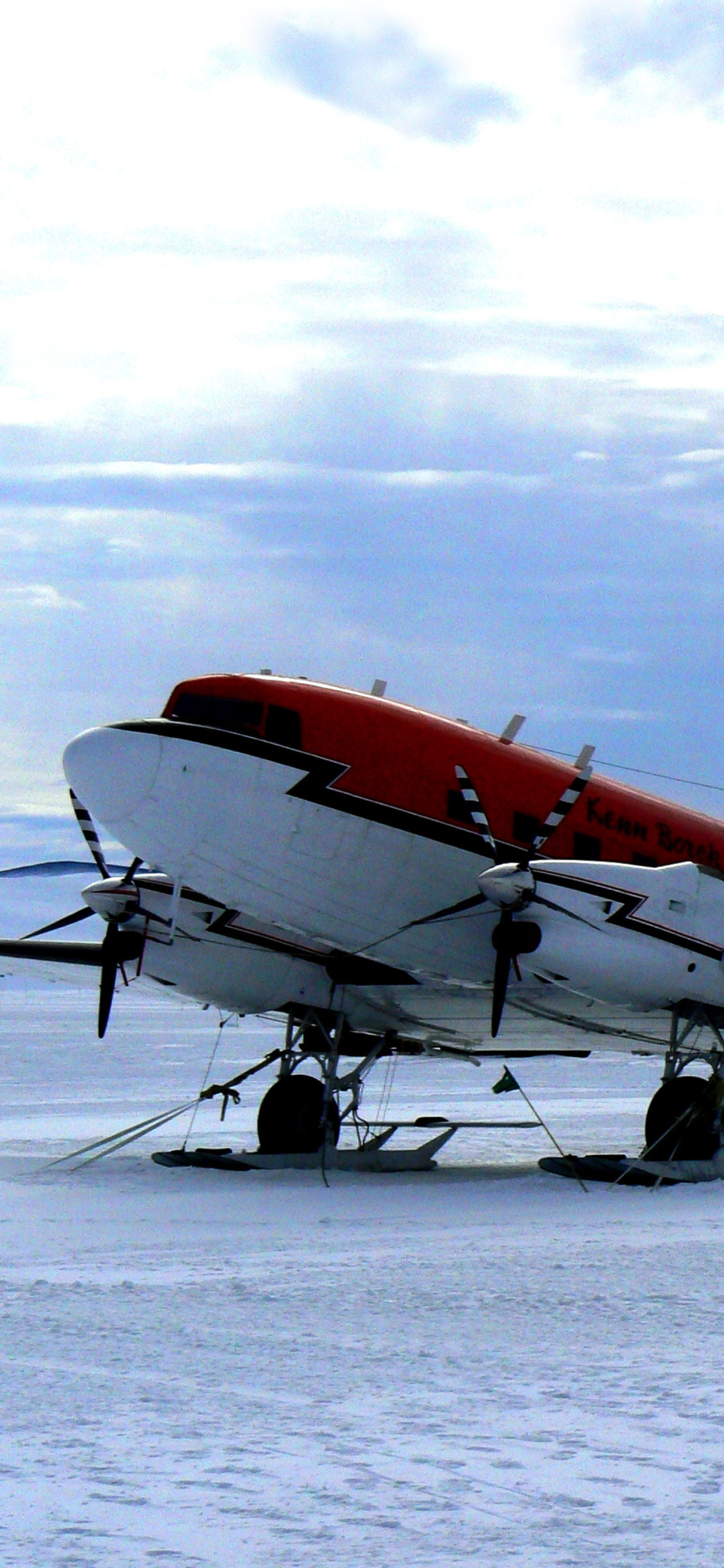 Douglas DC-3 - TAP Transportes Aéreos Portugueses for Microsoft Flight  Simulator | MSFS
