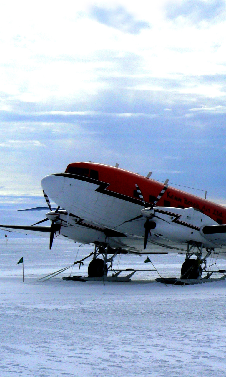 Fondo de pantalla Douglas DC 3 768x1280