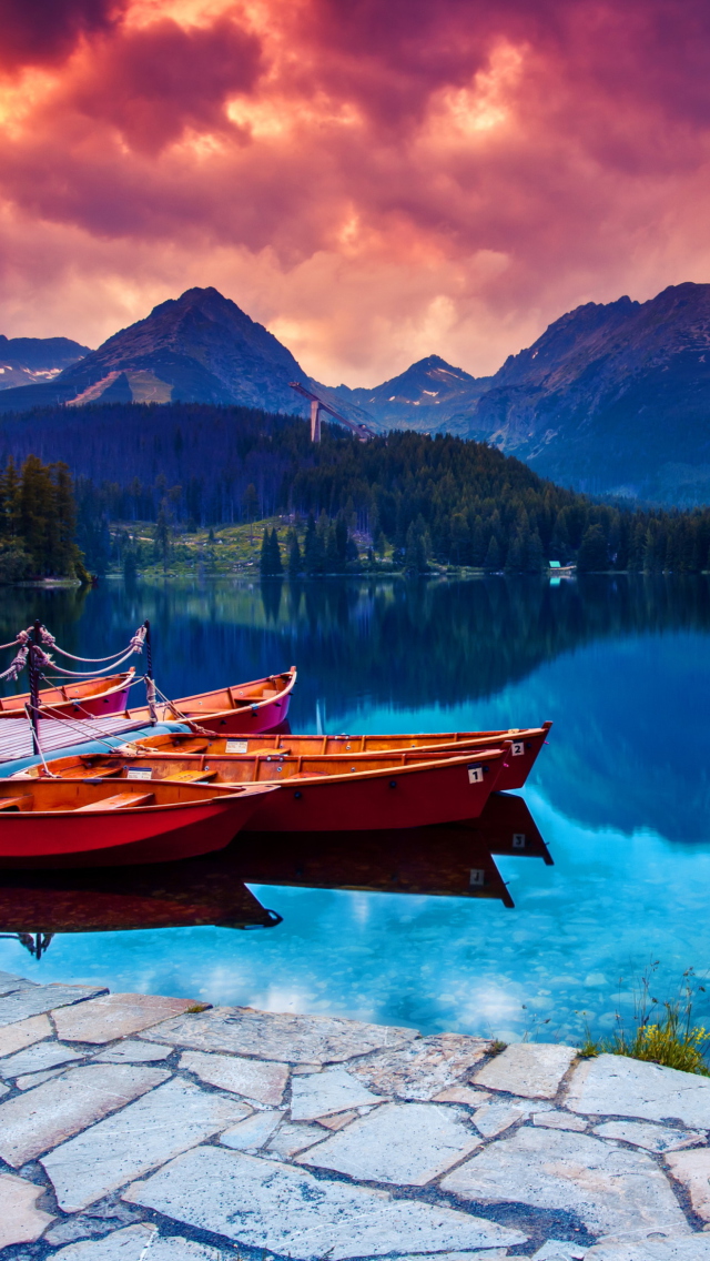 Обои Lake In Canada 640x1136