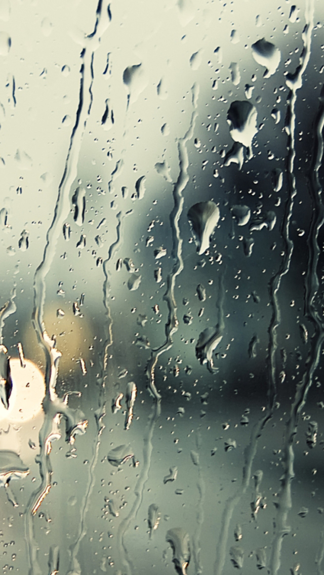 Rain Drops On Window screenshot #1 640x1136