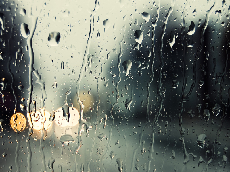 Sfondi Rain Drops On Window 800x600