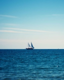 Screenshot №1 pro téma Beautiful Yacht On Seascape Horizon 128x160