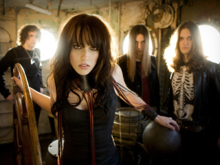 Das Halestorm Wallpaper 320x240