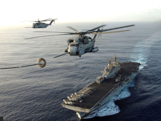 Das Aircraft Carrier And Helicopter Wallpaper 320x240