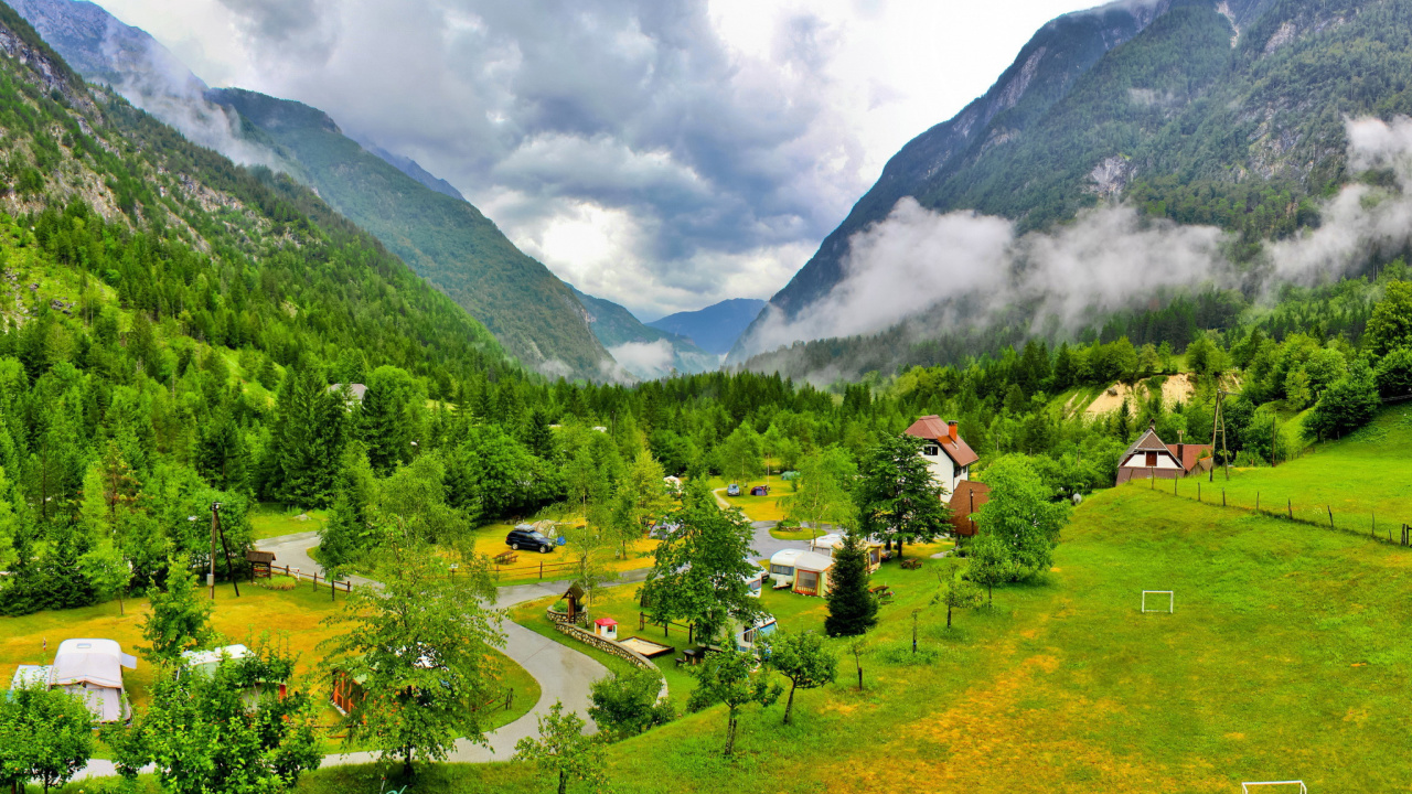 Fondo de pantalla Slovenian Mountains Landscape 1280x720