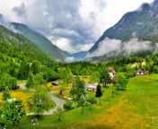 Slovenian Mountains Landscape screenshot #1 176x144