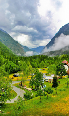 Fondo de pantalla Slovenian Mountains Landscape 240x400