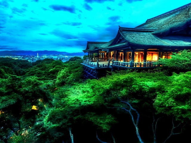 Das Temple Over Green Trees Wallpaper 640x480