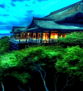 Temple Over Green Trees - Fondos de pantalla gratis para 2048x2048