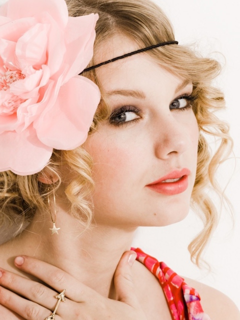 Das Taylor Swift With Pink Rose On Head Wallpaper 480x640
