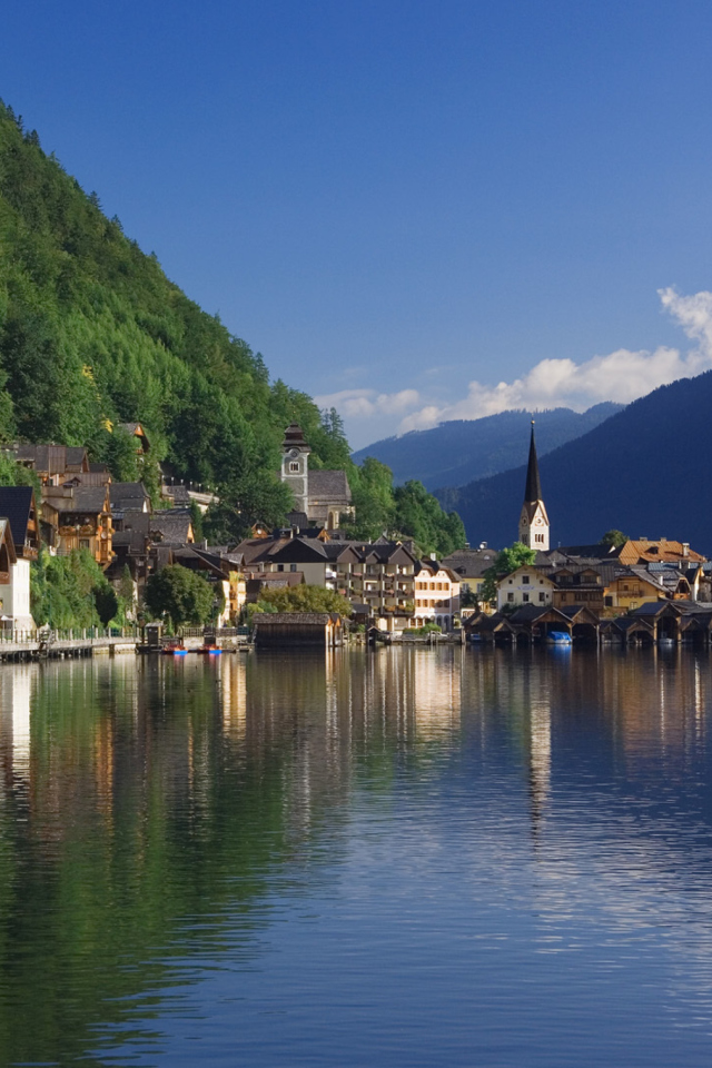 Fondo de pantalla Hallstatt Salzkammergut - Austria 640x960