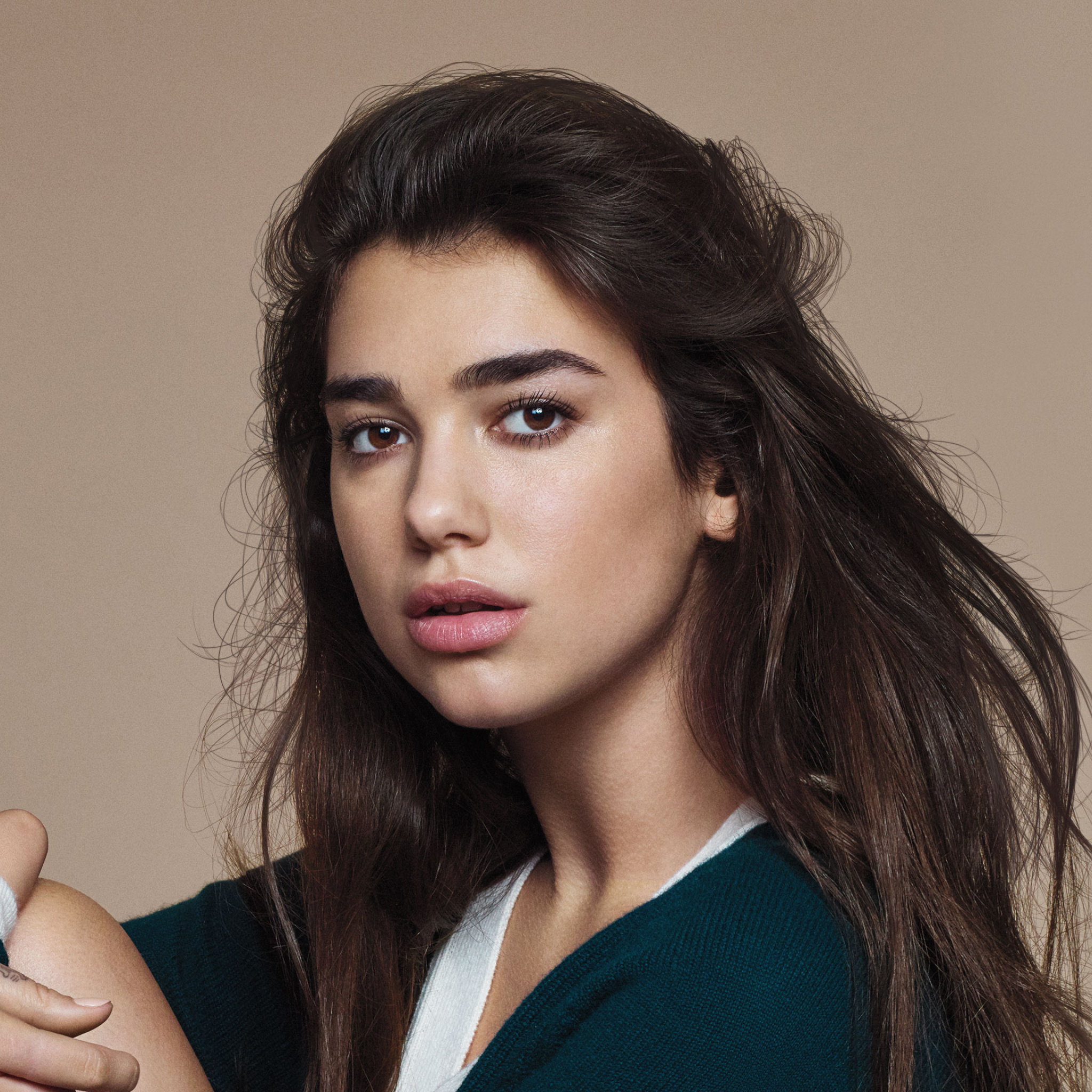 Dua Lipa screenshot #1 2048x2048