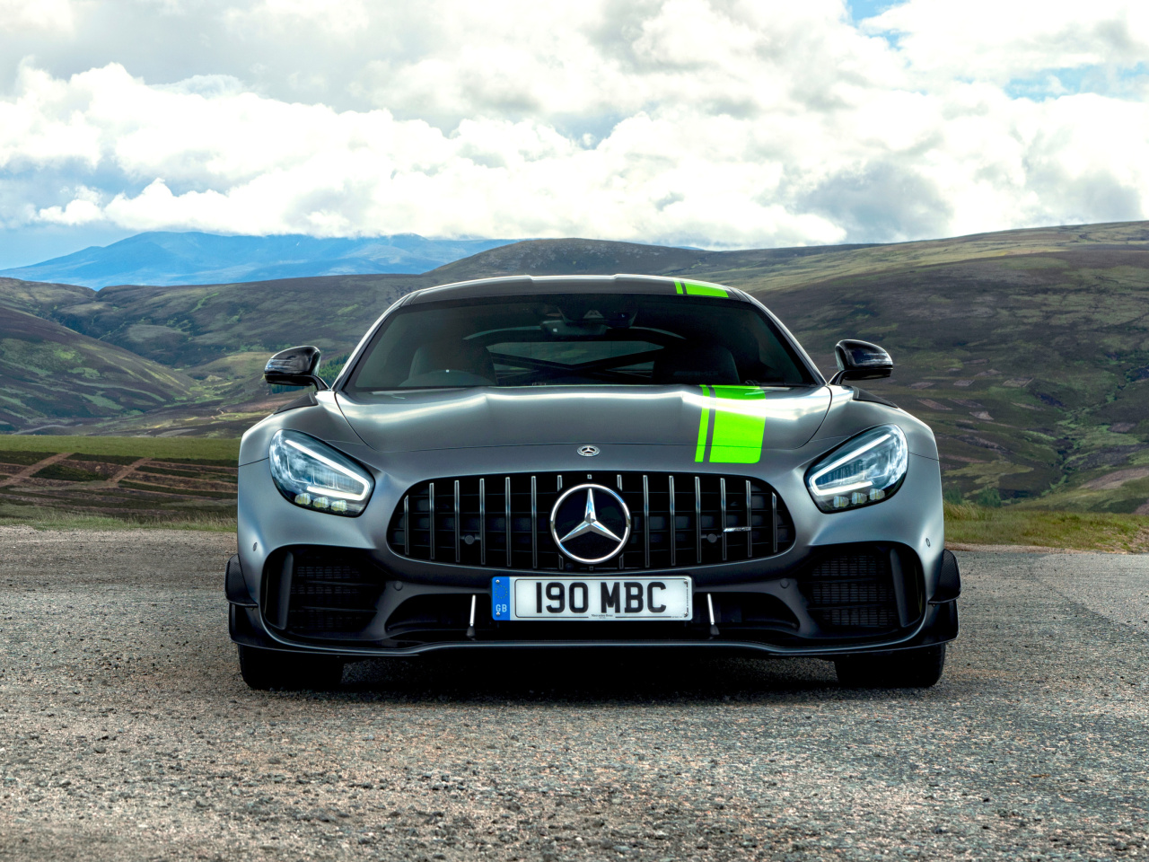 Обои Mercedes AMG GT R 1280x960