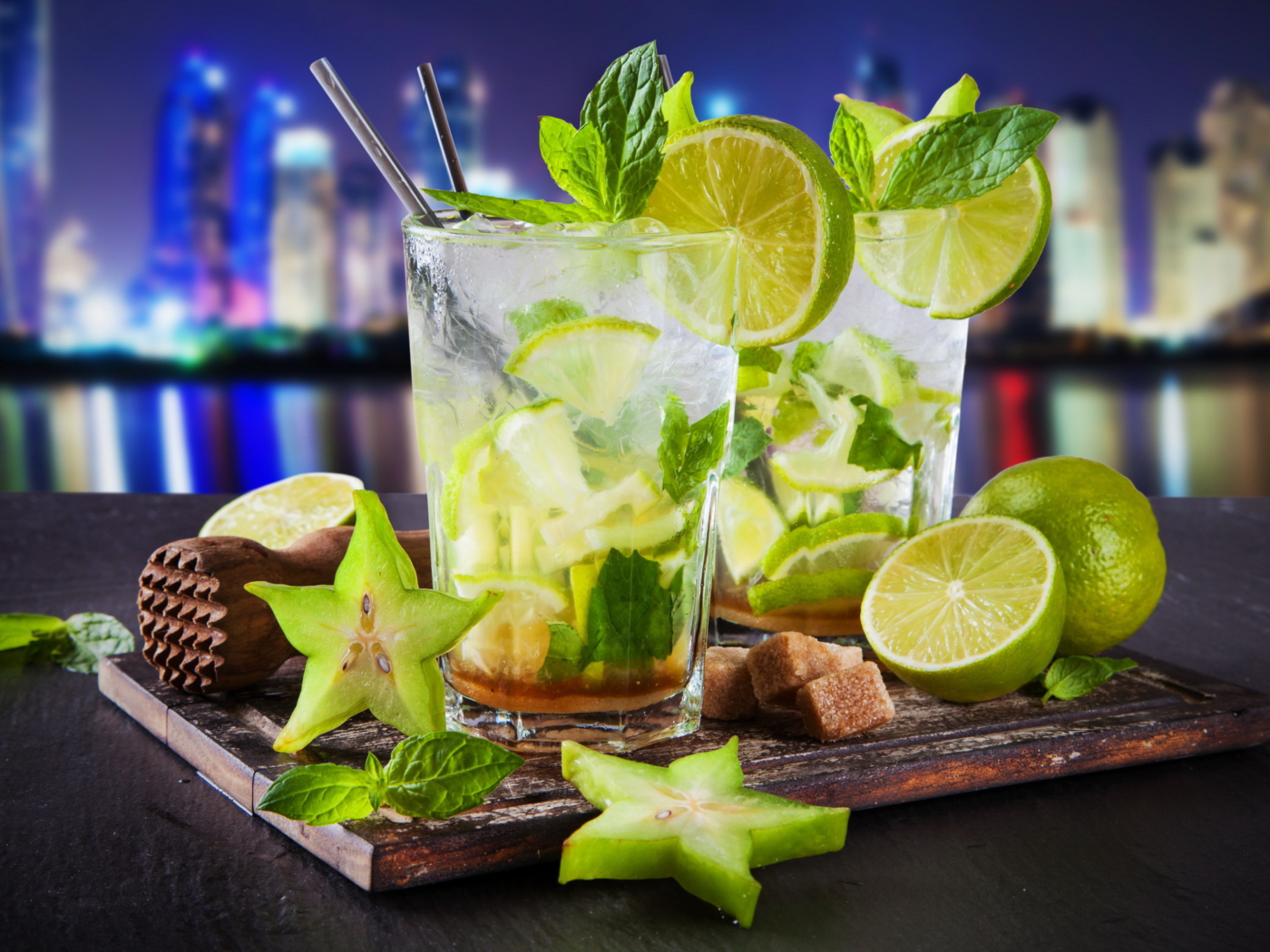 Mojito In Sky Bar wallpaper 1400x1050