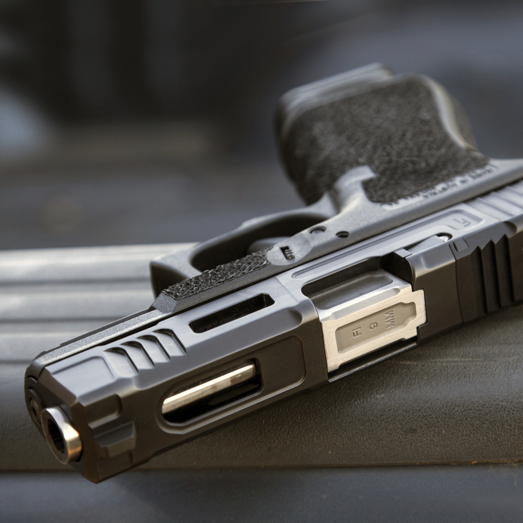 Fondo de pantalla Glock 17 9 mm Pistol 2048x2048