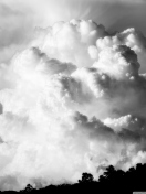 Sfondi Explosive Clouds 132x176