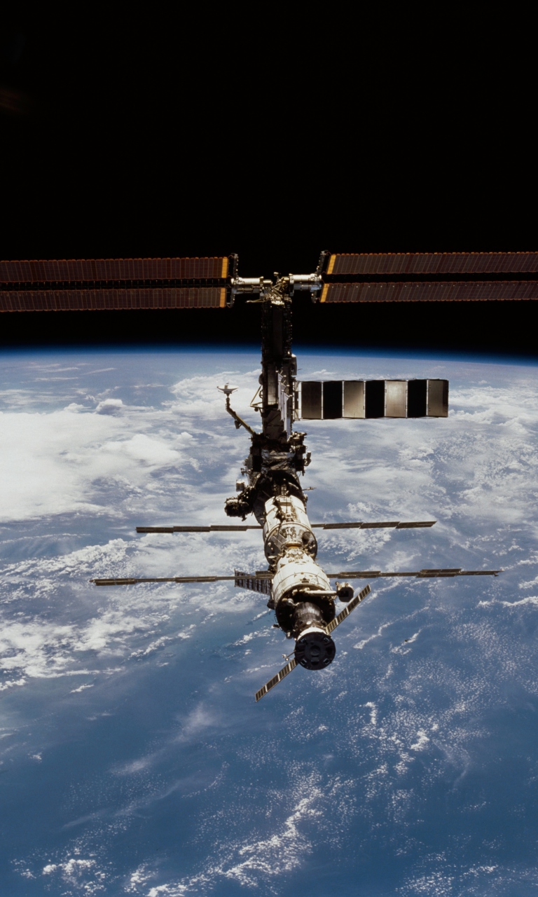 ISS And Earth wallpaper 768x1280