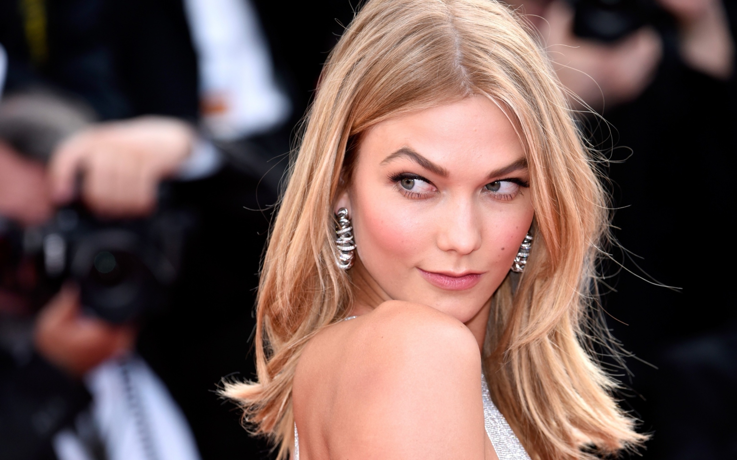 Fondo de pantalla Karlie Kloss 2560x1600