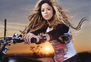 Shakira Rocks Picture for Android, iPhone and iPad