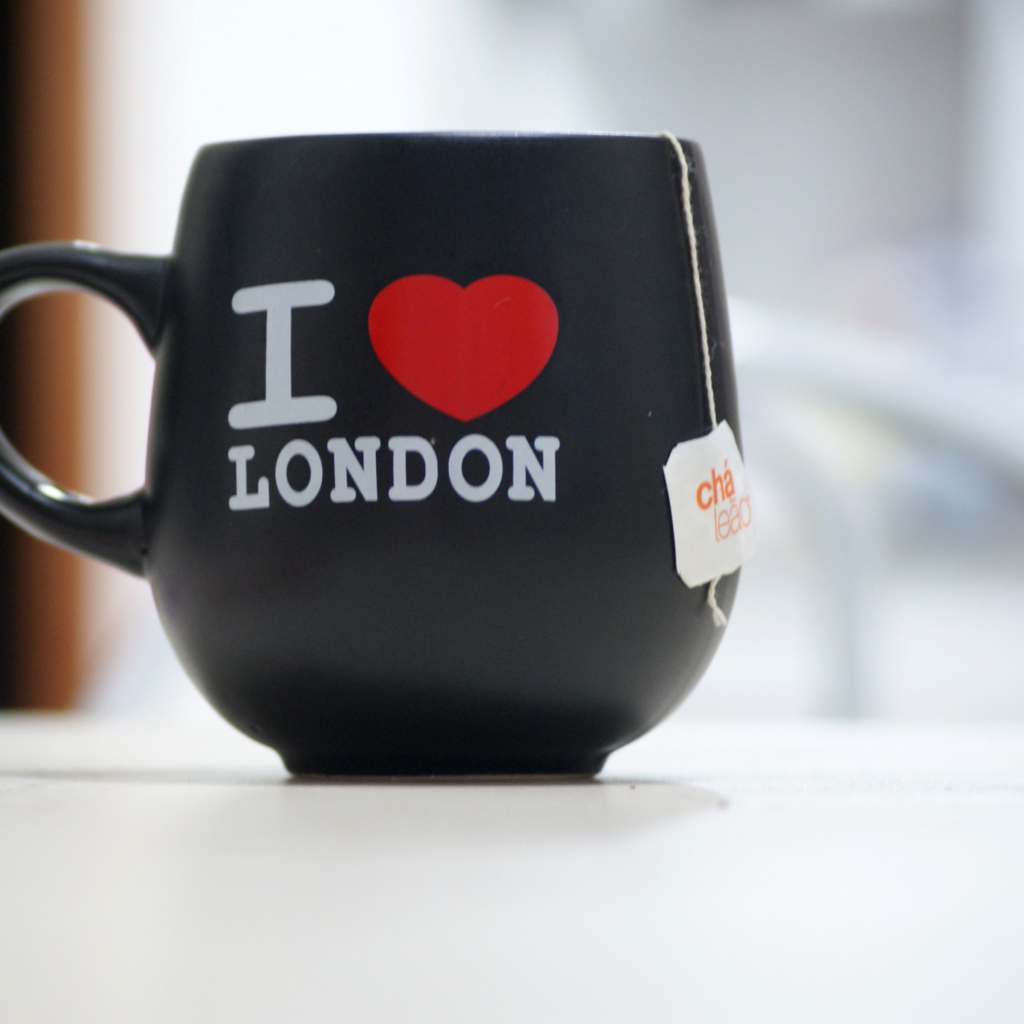 I Love London Mug wallpaper 1024x1024