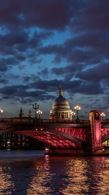 Das Westminster Bridge in UK Wallpaper 360x640