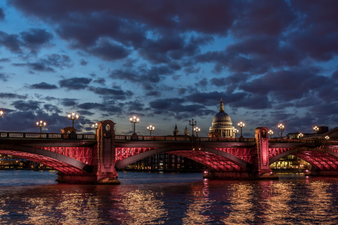 Westminster Bridge in UK wallpaper 480x320