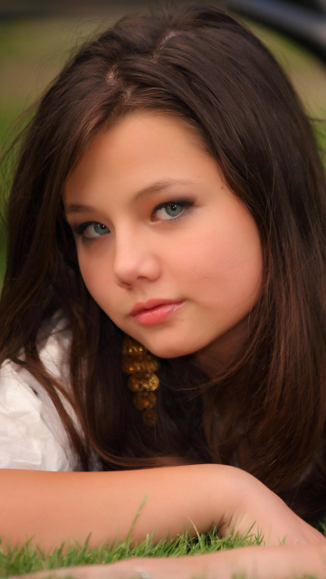 Female Young Model screenshot #1 360x640