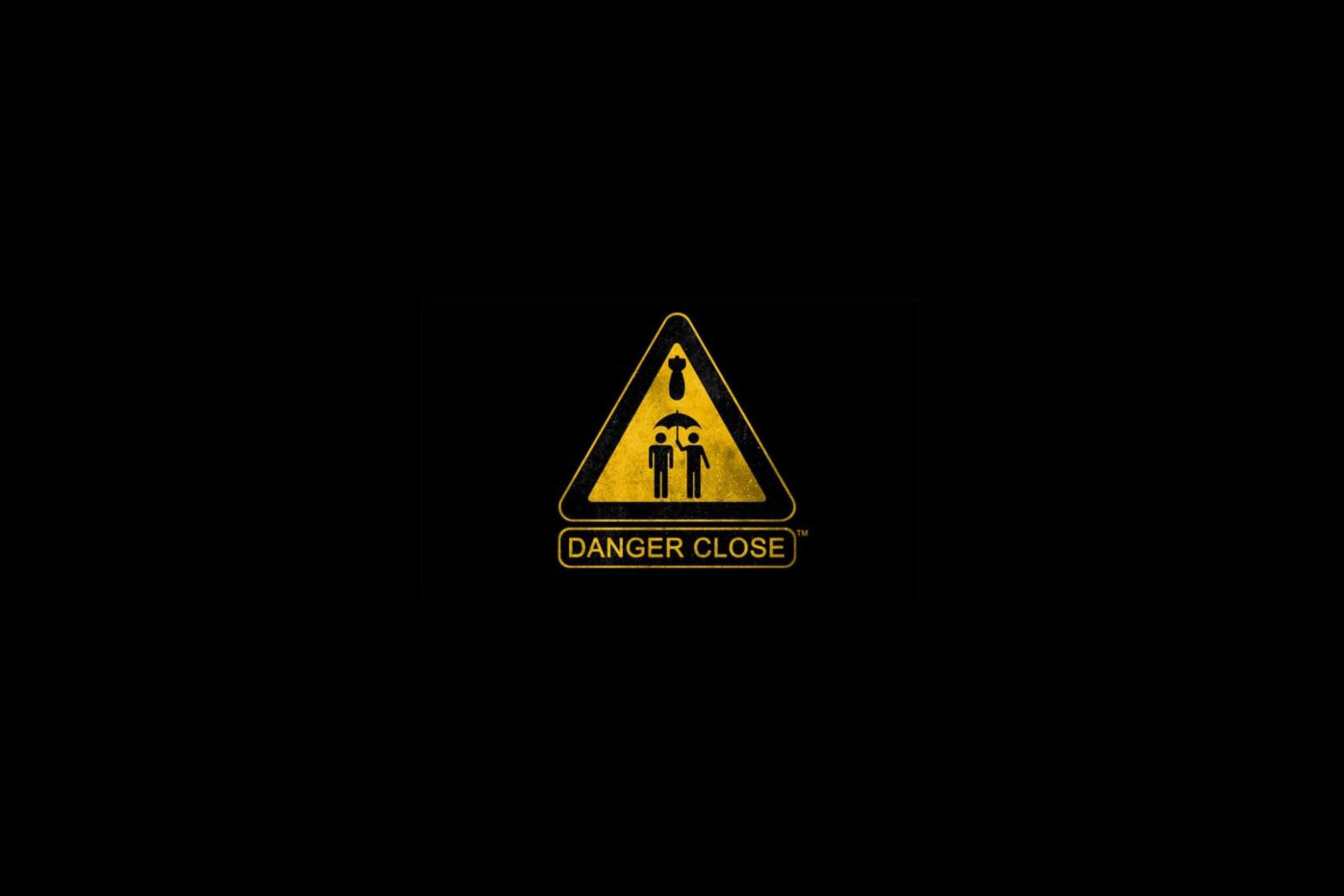 Warning Sign wallpaper 2880x1920