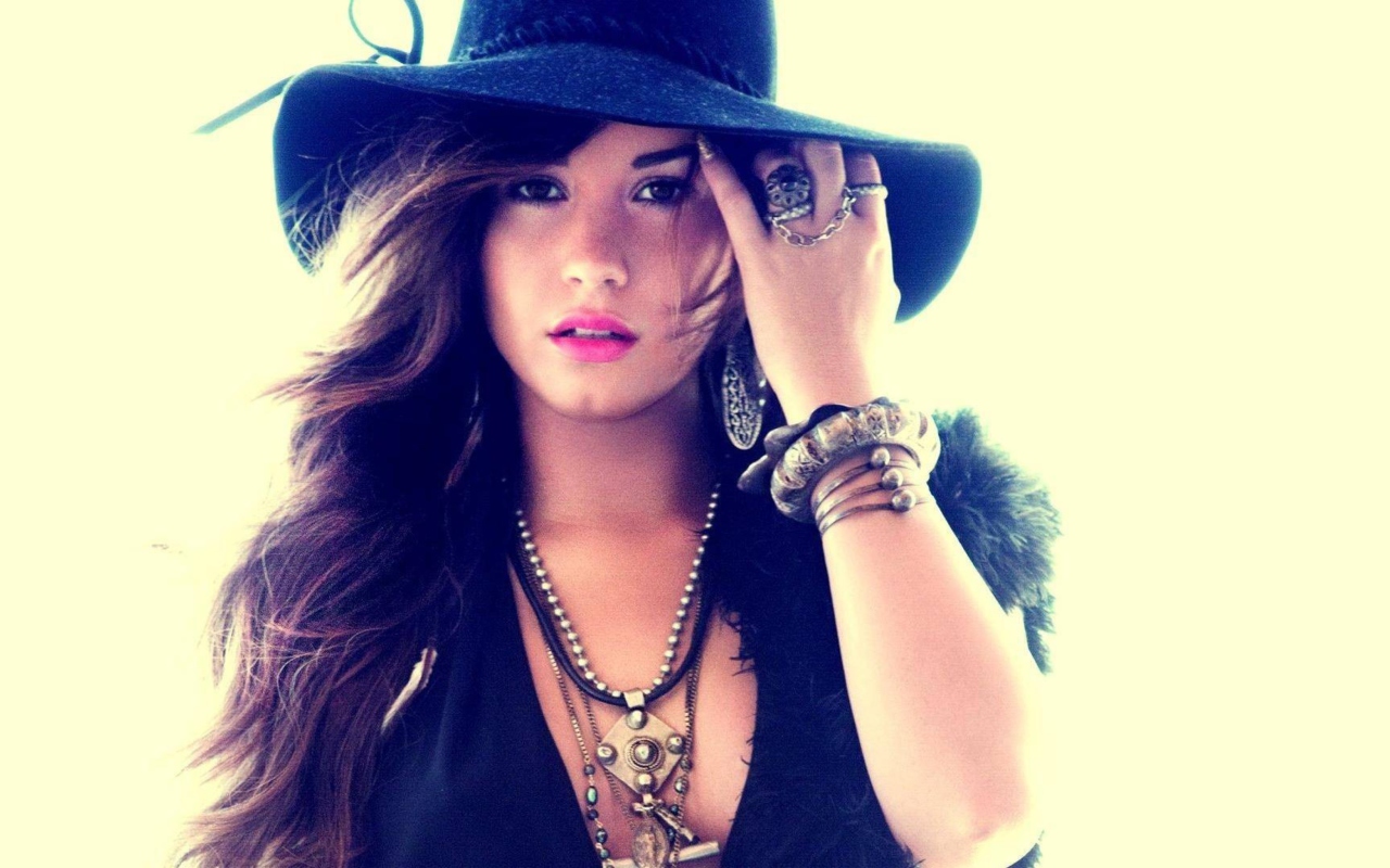 Screenshot №1 pro téma Demi Lovato 1280x800